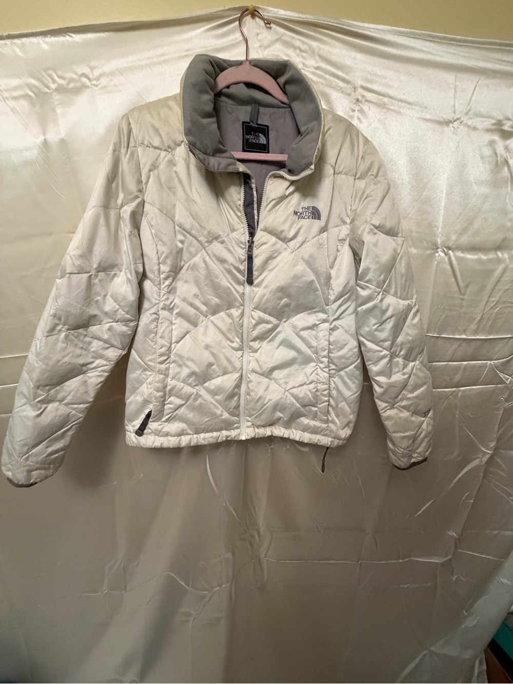 The North Face Women’s Large 550 Fill Goose Down Puffer Jacket White Gray